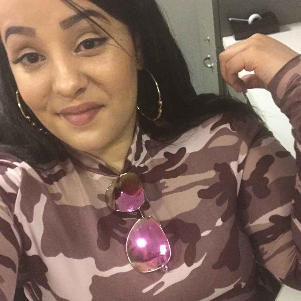 Meet your Posher, Nicole